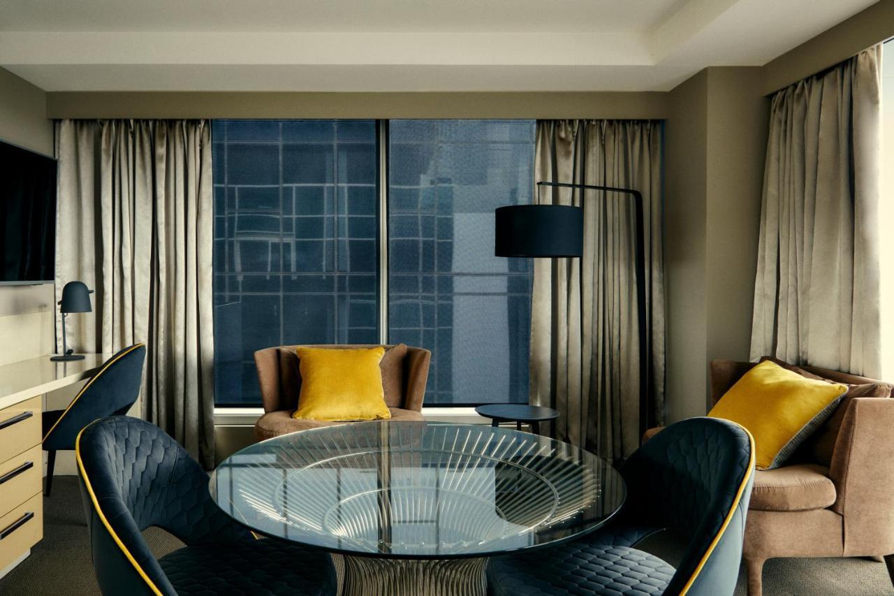 Hotel The Kinson Melbourne Exteriér fotografie A suite at the hotel
